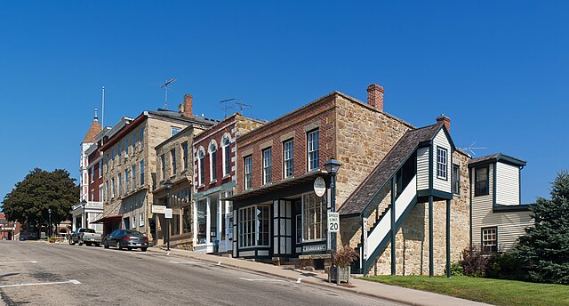 Mineral Point high street