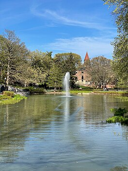 Mirror Lake in Ohio State.jpg