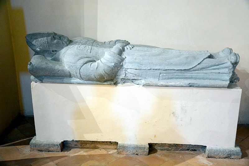 File:Monumento funerario del vescovo Varino Favorino.JPG