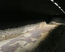 Remains of the synagogue at the Judenplatz that was destroyed in 1420/21 Museum am Judenplatz panorama.jpg