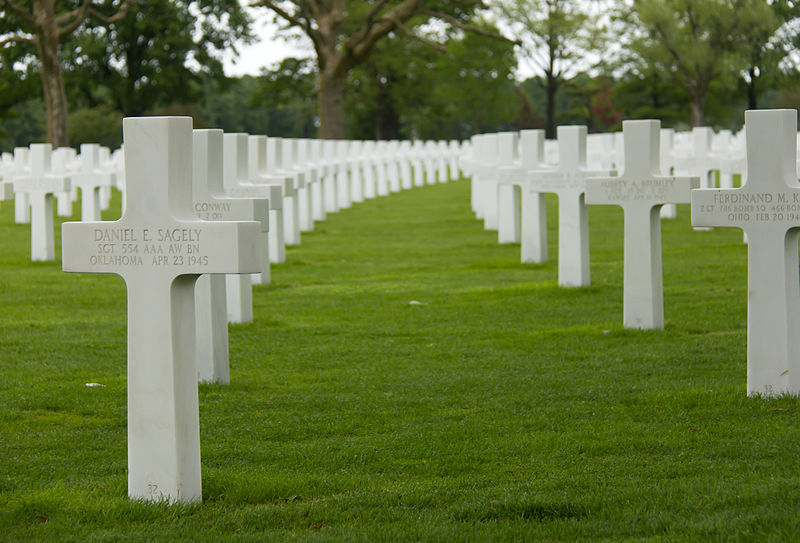 File:Netherlands American Cemetery and Memorial-2573.jpg