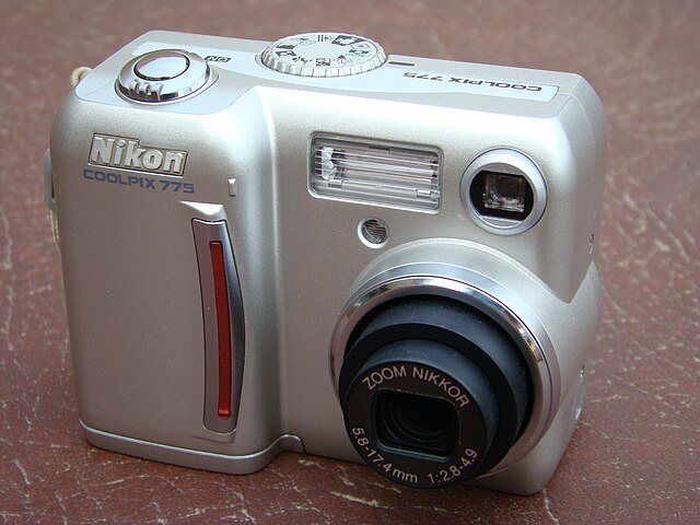Description de l'image Nikon Coolpix 775 - 1.JPG.