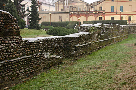 Roman walls in Novara.