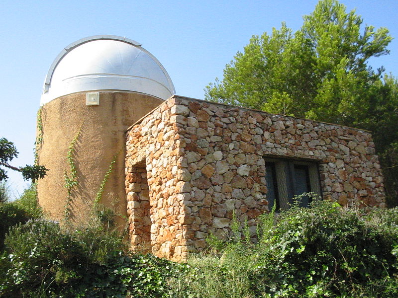 File:ObservatorioAstronomicoAstrofels.JPG