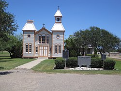 Old Saint Anthony katolik cherkovi Violet Texas.jpg