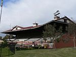 Old lake oval grandstand.jpg