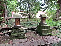 鼻節神社境内社の東大根明神社・西大根明神社