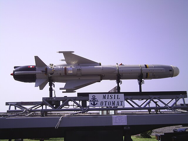 Otomat Mk.2 in service with the Peruvian Navy. Note the lateral boosters and the air intakes at mid fuselage.