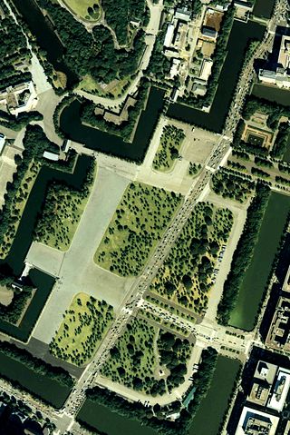 <span class="mw-page-title-main">Kokyo Gaien National Garden</span> Park and garden and Tokyo, Japan