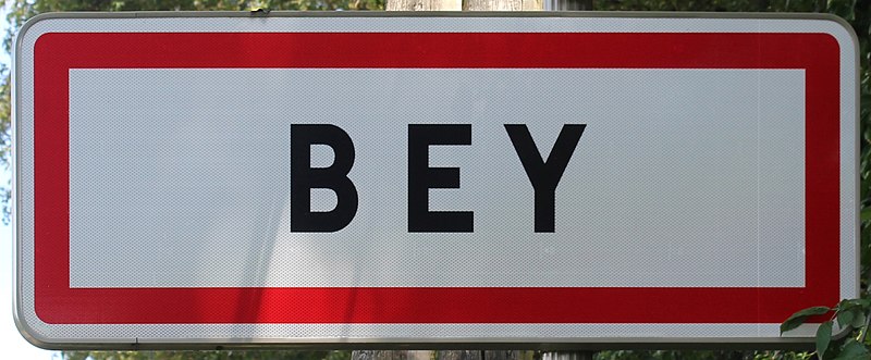 File:Panneau Entrée Bey Route Boissonnets - Bey (FR01) - 2016-07-27 - 1.jpg
