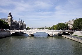 Pont au Change Paris FRA 001.JPG
