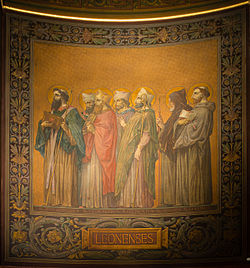 Procession of the Saints of Brittany - Bispedømmet Léon, Saint Pierre-katedralen, Rennes, Frankrig.jpg