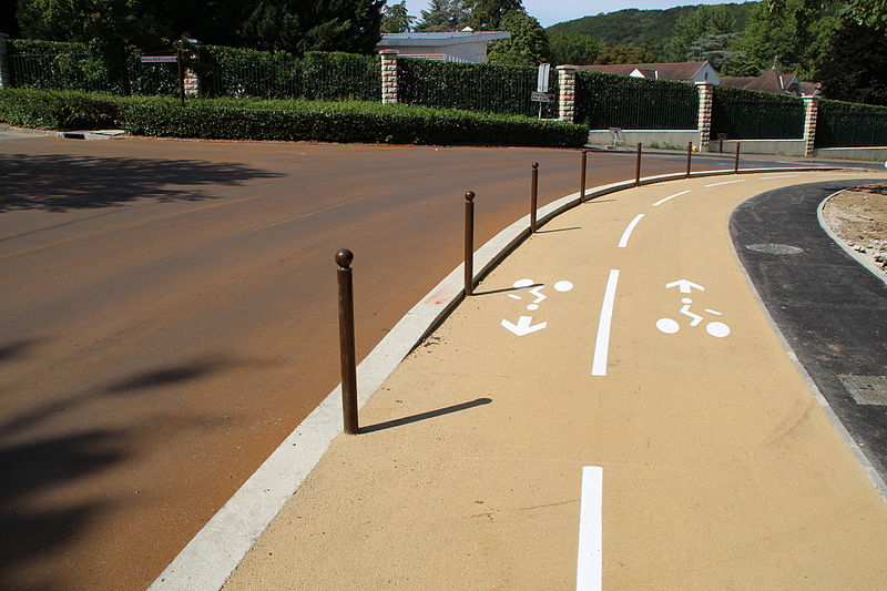 File:Rue Fernand Léger à Gif-sur-Yvette le 2 septembre 2012 - 4.jpg