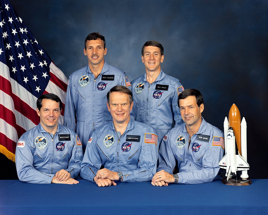 File:STS-51-J crew.jpg