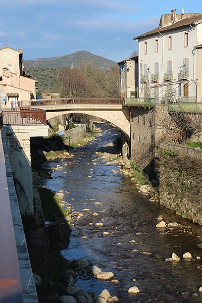 File:Saint-Gervais-sur-Mare Casselouvre.JPG