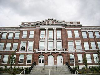 <span class="mw-page-title-main">Cleveland High School (Seattle)</span> High school in Seattle, Washington, United States