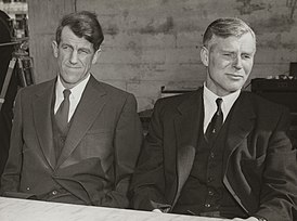 Sir Edmund Hillary and Sir Vivian Fuchs, 1958.jpg