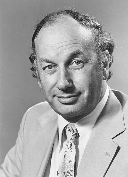 File:Sir John Robert Vane. Photograph. Wellcome L0013896.jpg