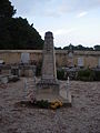 Monument aux morts dans le cimetière