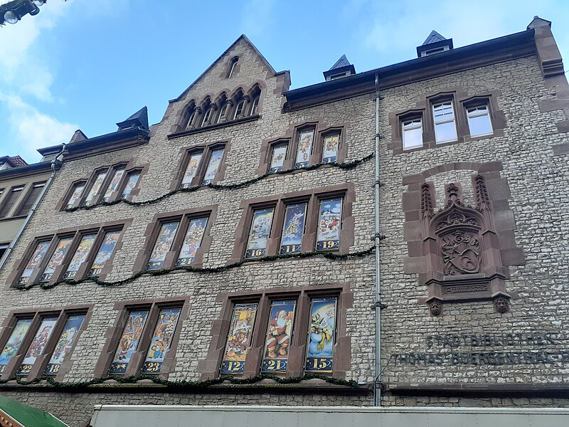 File:Stadtbibliothek Thomas Buergenthal-Haus.jpg