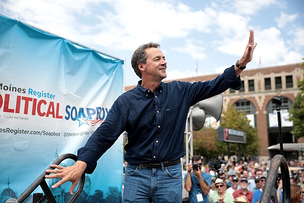 Bullock speaking at the 2019 Des Moines Register Soapbox at the Iowa State Fair.