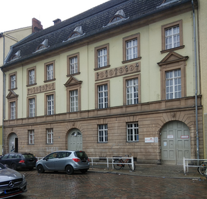 Street view of the Carl-Kraemer-Grundschule.png