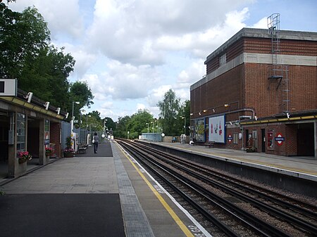 Sudbury Hill stn westbound.JPG