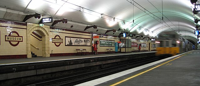 Underground platforms at Museum railway station