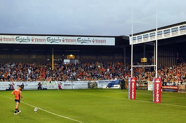 Luke Gale preparing to kick at goal in front of the Cas faithful at Wheldon Road in 2017