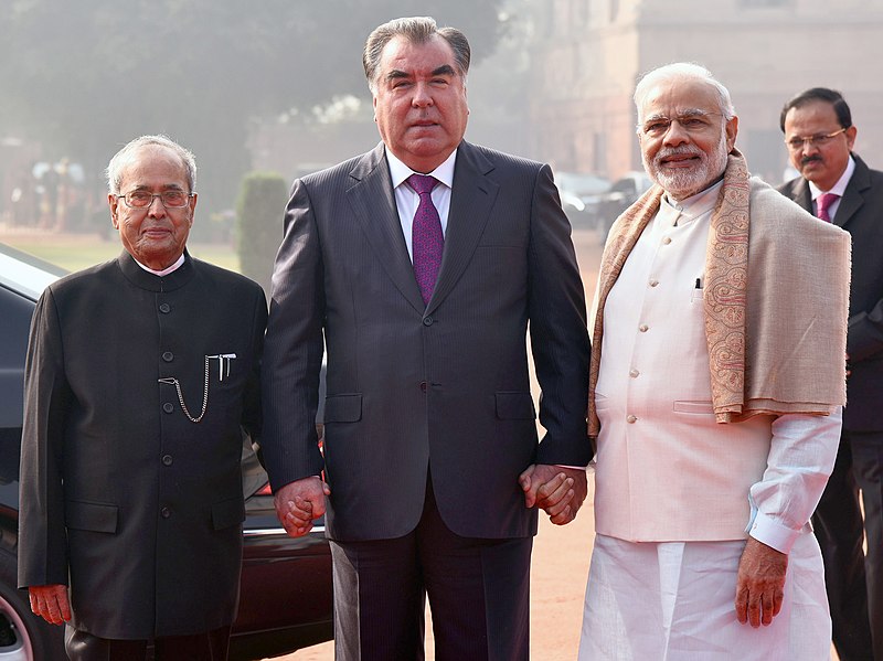 File:The President, Shri Pranab Mukherjee and the Prime Minister, Shri Narendra Modi with the President of the Republic of Tajikistan, Mr. Emomali Rahmon at the ceremonial welcome, at Rashtrapati Bhavan, in New Delhi.jpg