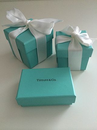 Tiffany blue box 2.jpg