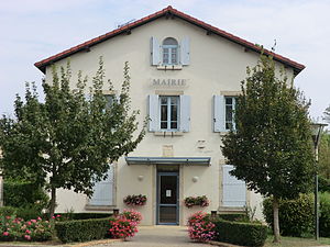 Town hall of Joyeux (Ain).JPG