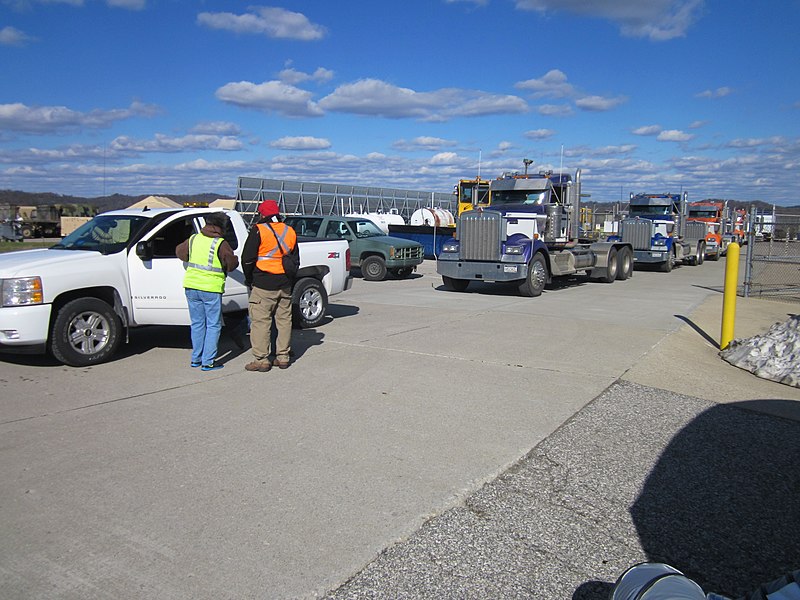 File:Trucks line up (WV) (8166937770).jpg