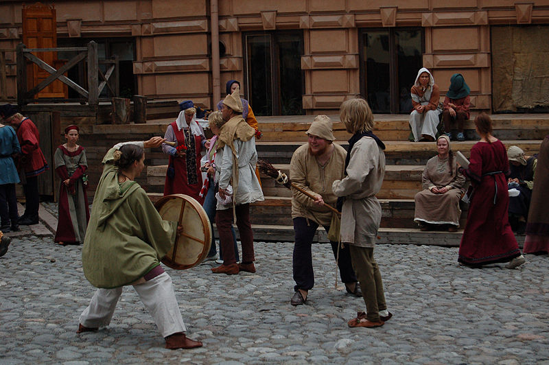 File:Turku medieval festival.jpg