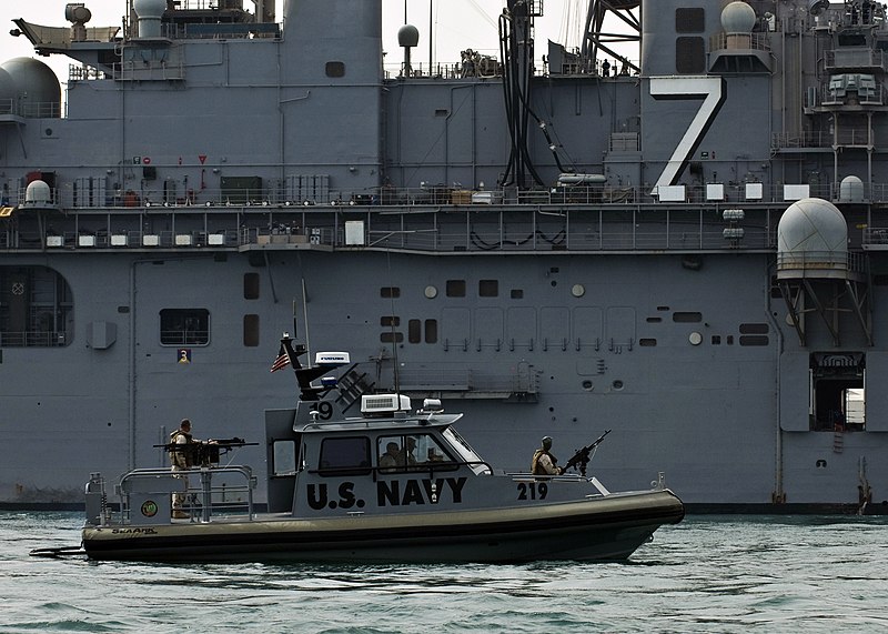 File:US Navy 090214-N-9671T-288 A port security boat approachesUSS Iwo Jima (LHD 7) while providing port security.jpg