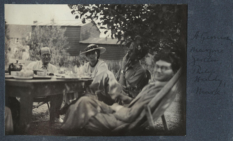 File:Unknown man, Marjorie Greatorex Gertler, Sir Philip Hendy, Mark Gertler by Lady Ottoline Morrell.jpg