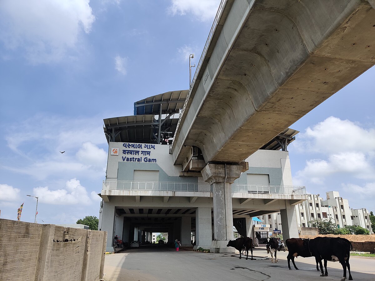 Pics] Ahmedabad Metro's East-West Line Taking Shape on Vastral Road - The  Metro Rail Guy