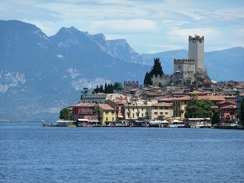 File:View malcesine lake garda veneto italy.JPG