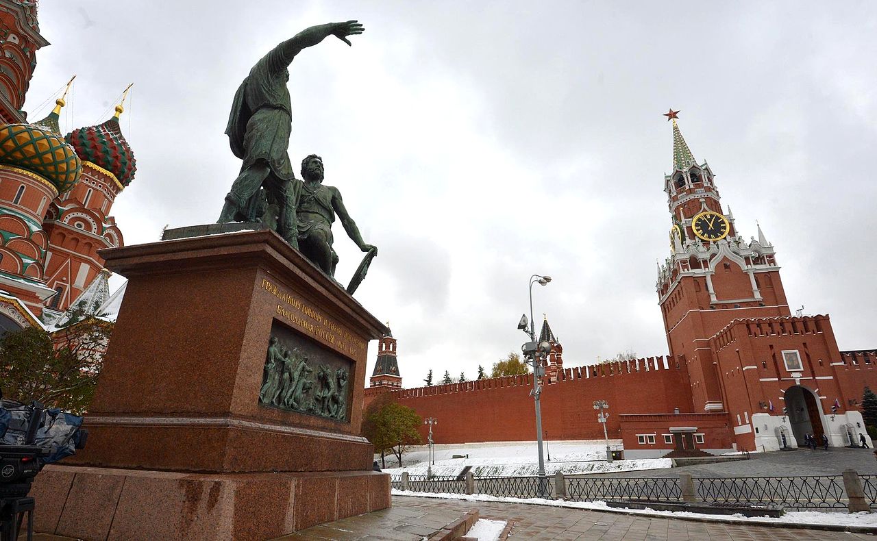 памятники в москве на красной площади