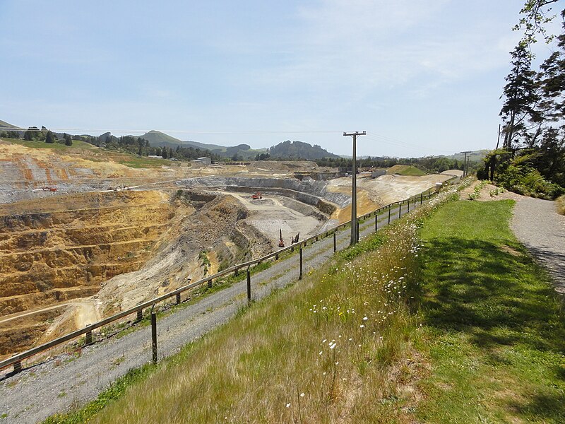 File:Waihi Martha Mine 2011 4.JPG