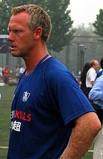 Warren Barton English footballer