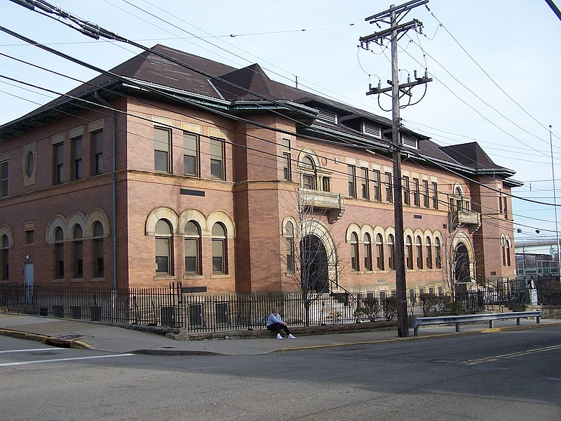 File:Woolslair Elementary School Pittsburgh.jpg