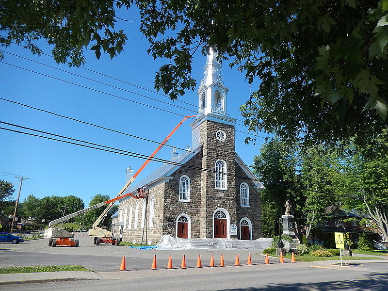 File:Église Sainte-Rose de Dégelis.JPG