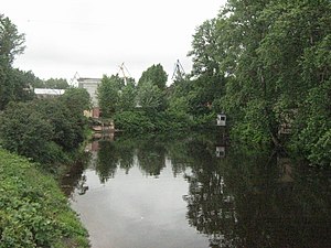 Utsikt från Berdov-bron mot Podzorny-bron