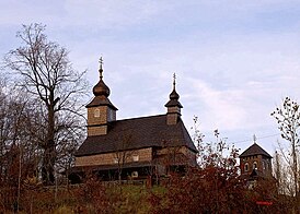 Дерев'яна церква в Лікицарах.jpg