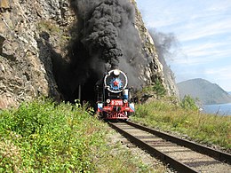 Туристический поезд на Кругобайкальской железной дороге