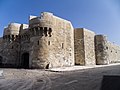 عمود وحصن قلعة قايتباي بثغر الإسكندرية 1.jpg