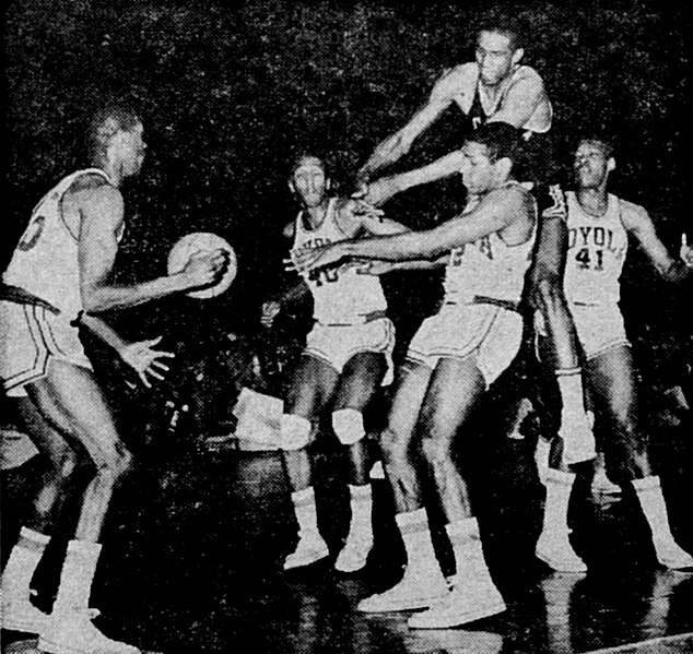 File:1963 Wichita at Loyola - ball comes to Jerry Harkness.jpg