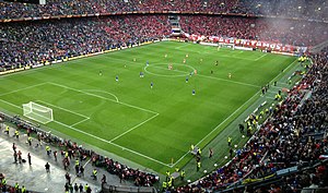 2012-13 Europa League final - Chelsea FC vs. SL Benfica, Amsterdam ArenA, kick-off.jpg