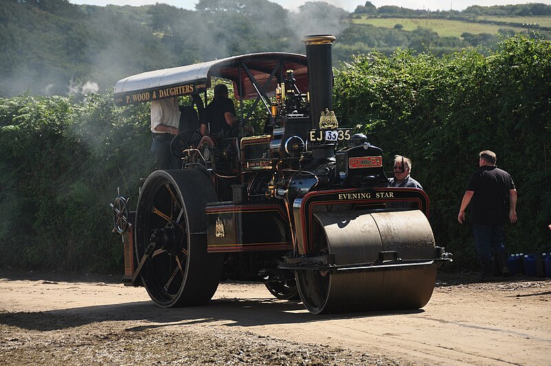 File:2012 Cornish Steam and Country Fair, Stithians (5379).jpg